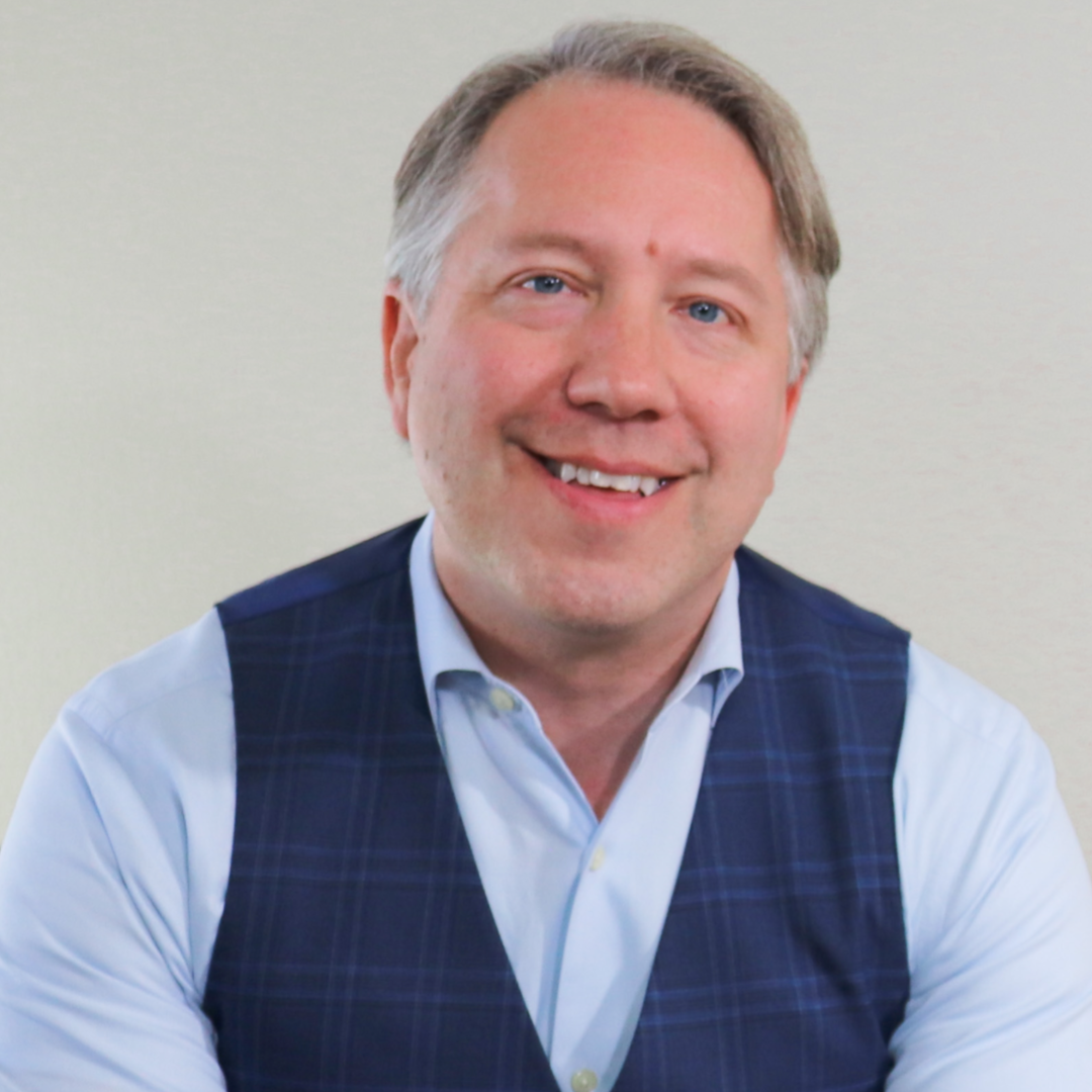 Scott Mautz, expert in leadership and mental strength, smiling in a professional headshot.